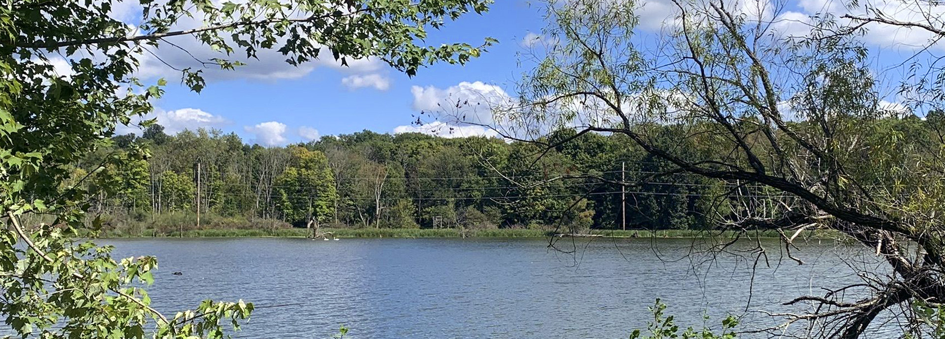 Slideshow Image - Lake View from the B&O Trail